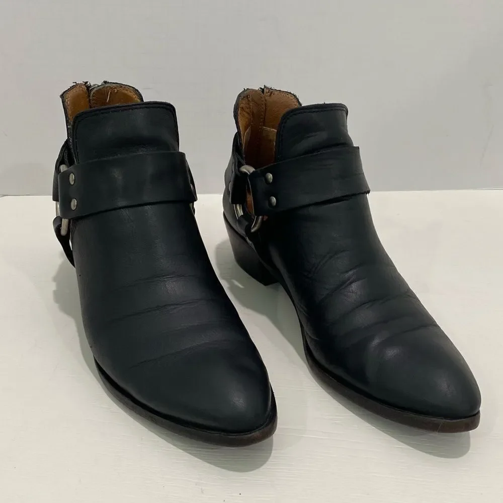 Frye Ray Harness Back Zip Black Size 7.5 Stacked Block Heel Metal Ring Detail